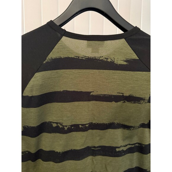 Women’s LulaRoe  Black/ Olive  Randy Knit Top 3/4 Sleeve Size Small - Picture 5 of 5